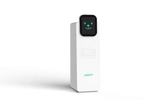 민팃 미니 ATM(왼쪽)과 민팃 ATM.. <SK네트웍스 제공>